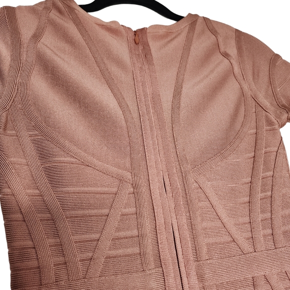 Herve Leger by Max Azria Bodycon Short Sleeve Dress - Small- Salmon - Picture 6 of 11